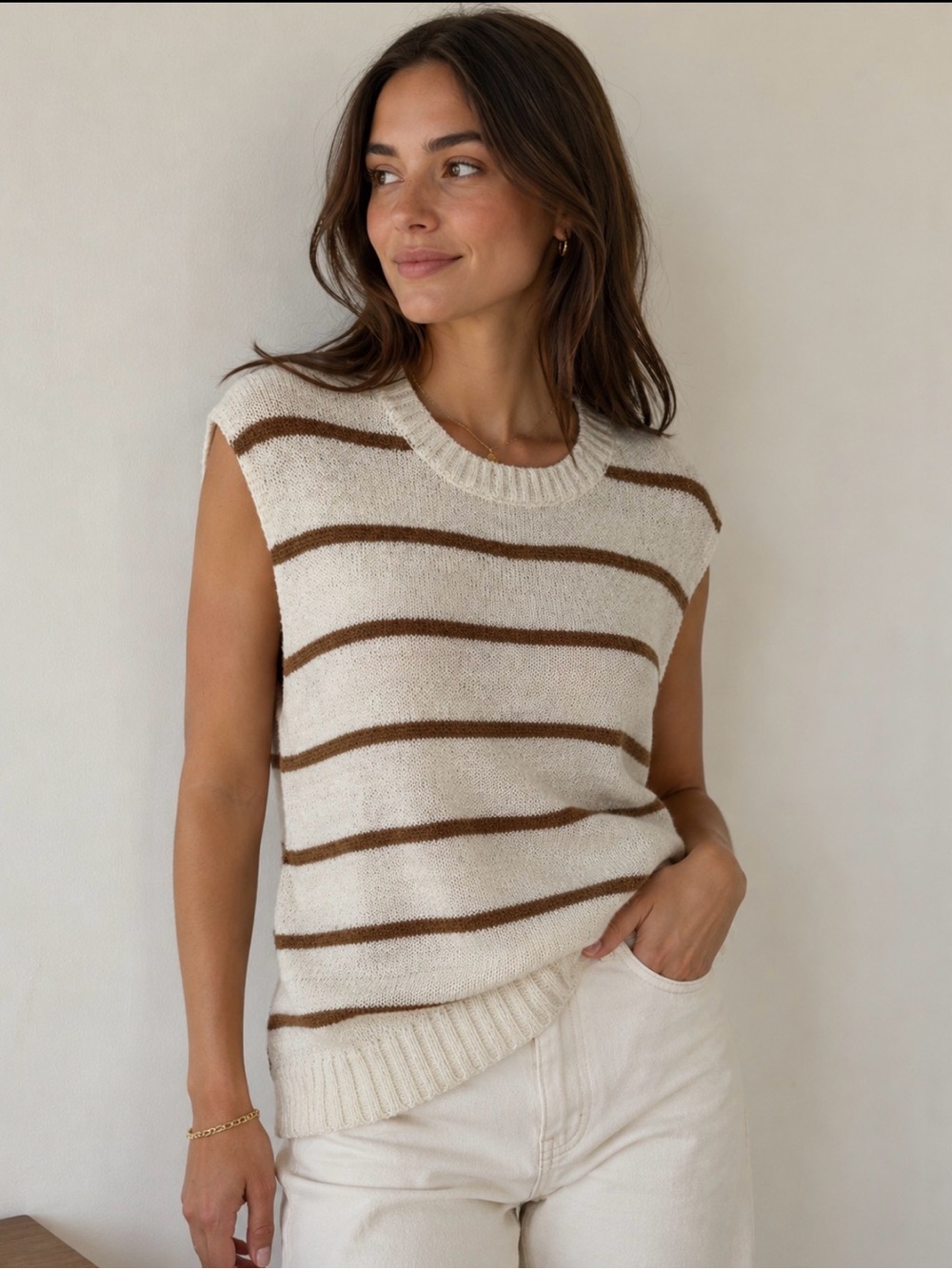 Mine Sleeveless Cream & Brown Striped Knit Sweater Large
